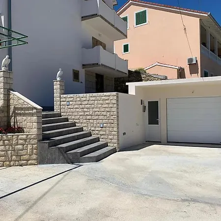 In Family House Vera *