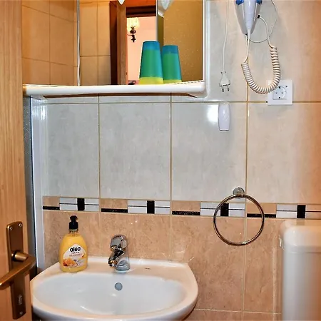 In Family House Vera * Mundanije