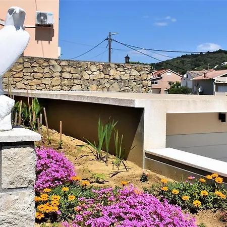 בית הארחה In Family House Vera *